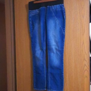 Stretch fabric ankle jeans